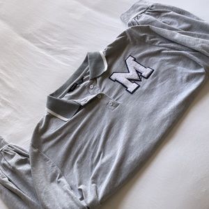 NEVER WORN button up shirt with sewed M